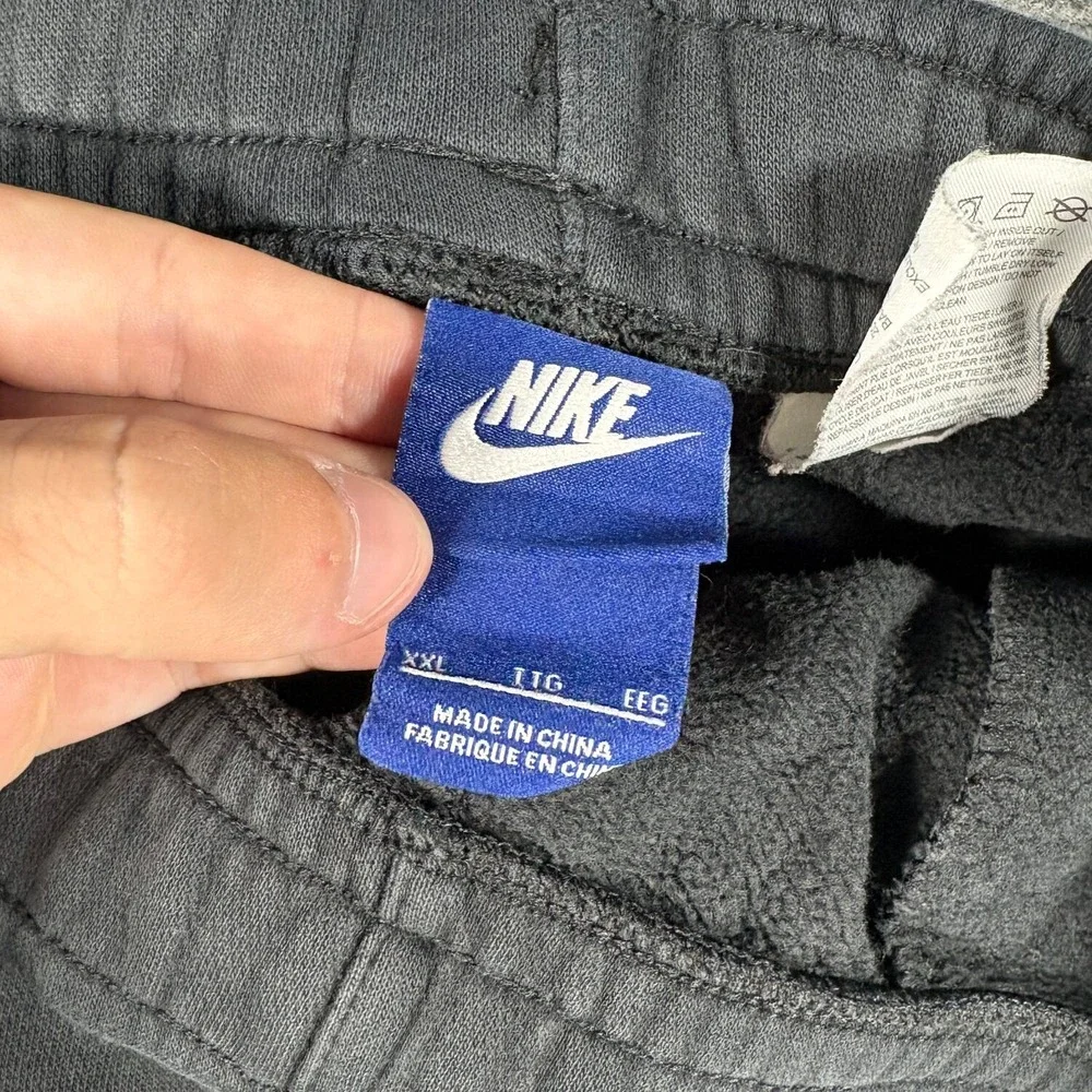 Nike Fleece Shorts Mens XXL Black Good Big Swoosh Logo Drawstring Pockets